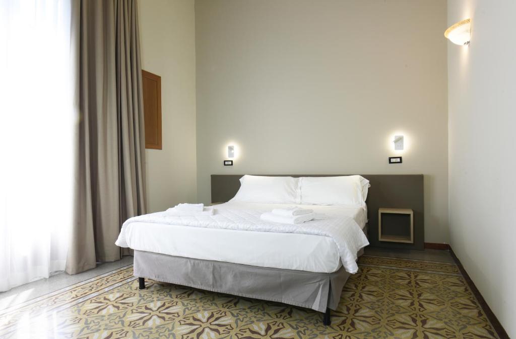 Hotel Roma 62 - Resim 13