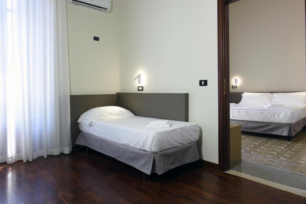 Hotel Roma 62 - Resim 16