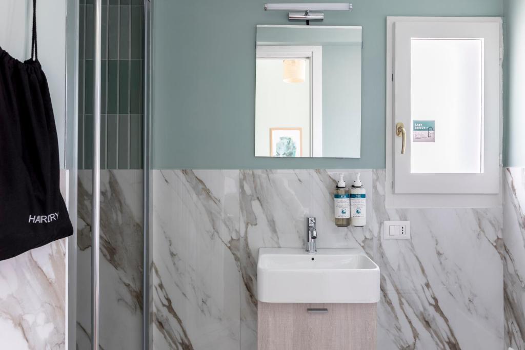 Numa Rome Portico - Resim 30