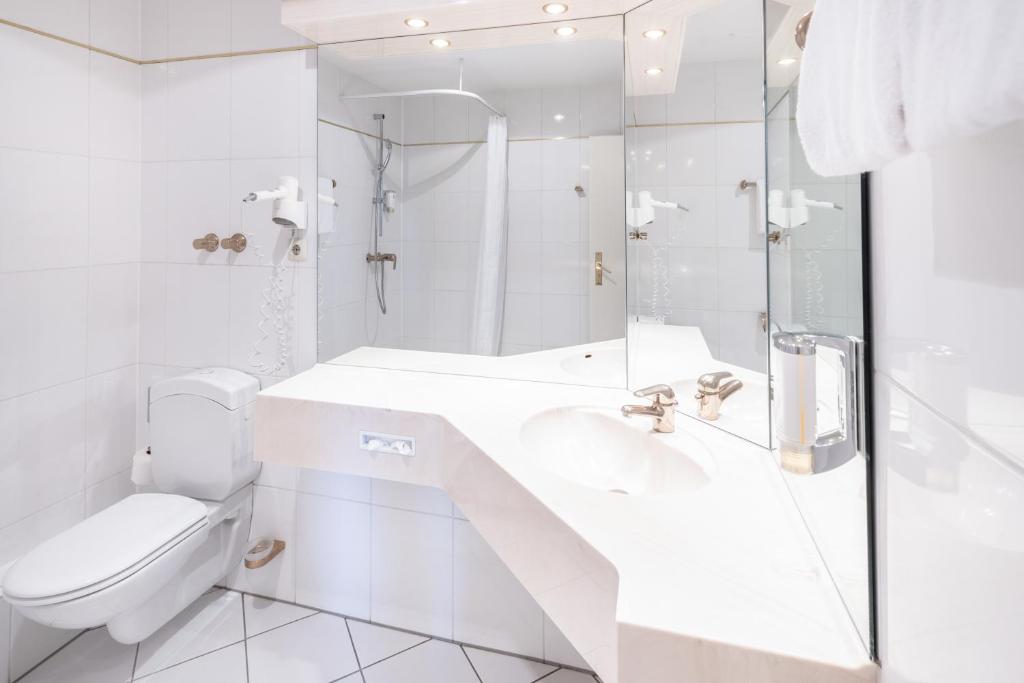 Koupelna v ubytování Hotel Kronprinz Berlin