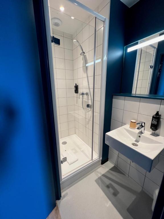 Koupelna v ubytování ibis budget Nancy Laxou