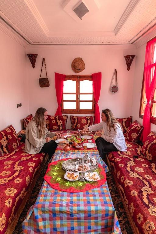 Postel nebo postele na pokoji v ubytování Amazigh Family Riad