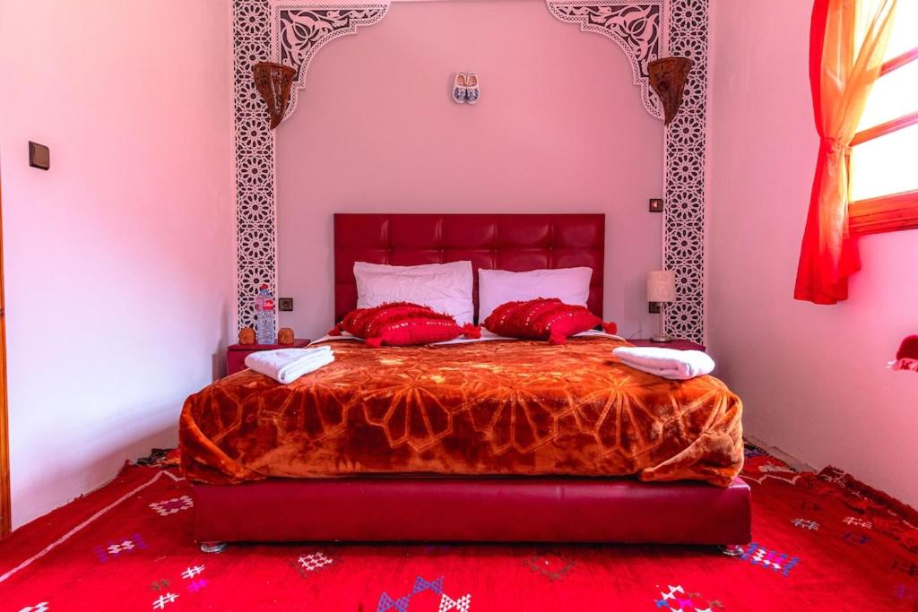 Postel nebo postele na pokoji v ubytování Amazigh Family Riad