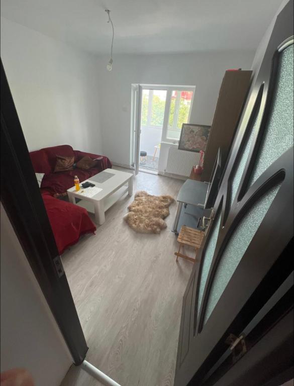 Lovely 2 bed flat for rent in Suceava,Burdujeni . - Housity