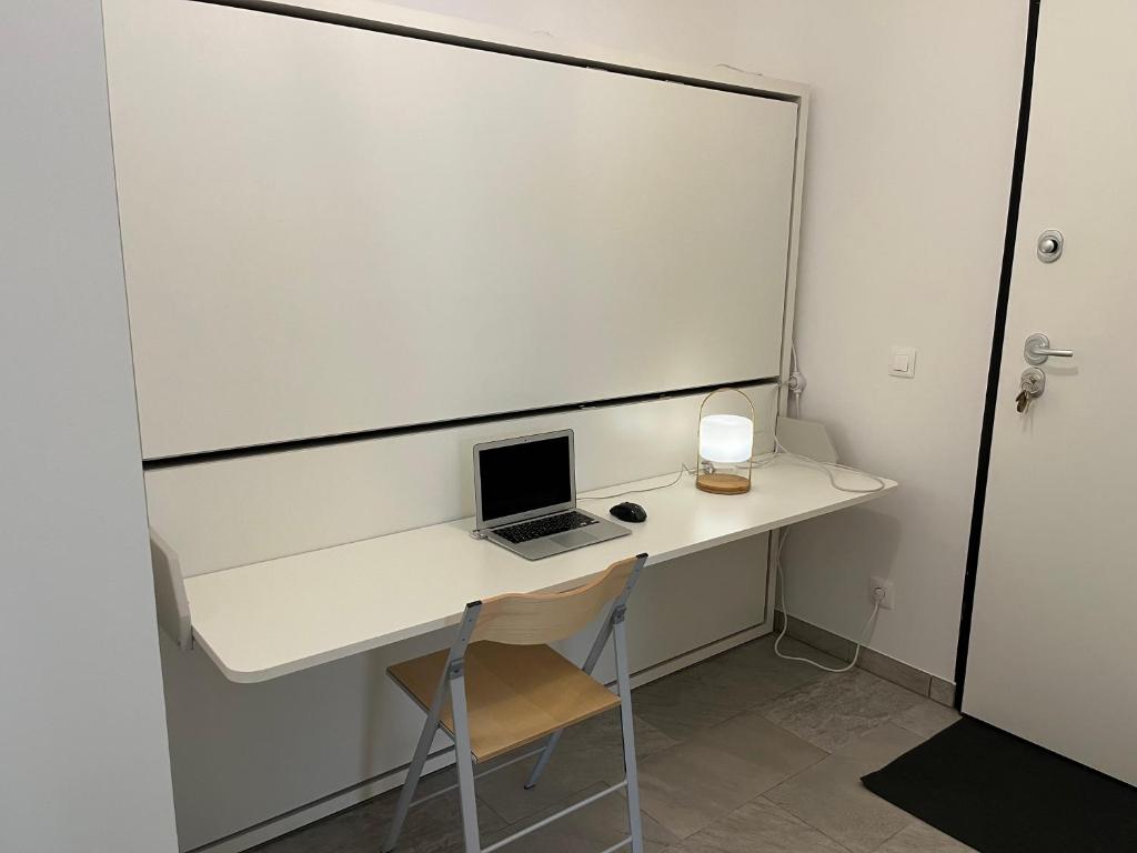 TV a/nebo společenská místnost v ubytování Châtel - Appartement 4-6 personnes - Les Châlets des Freinets C203