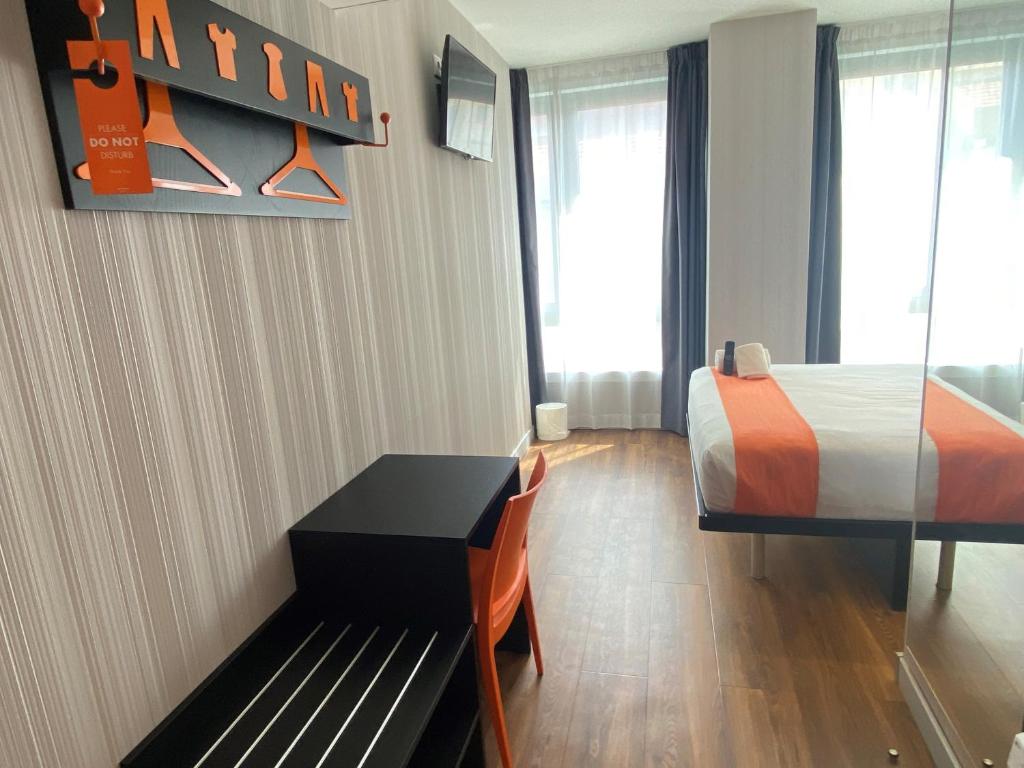 easyHotel Lisbon - Resim 15