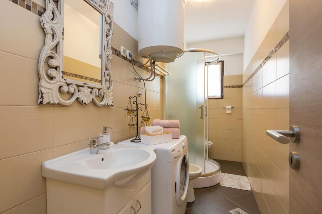 Koupelna v ubytování Apartmani Xenia & Desiderio