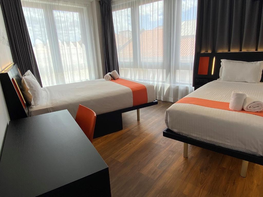 easyHotel Lisbon - Resim 16