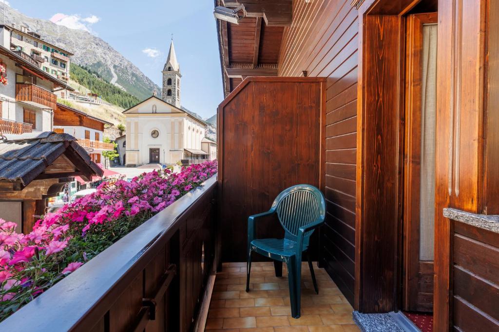 Nespecifikovaný výhled na hory nebo výhled na hory při pohledu z hotelu