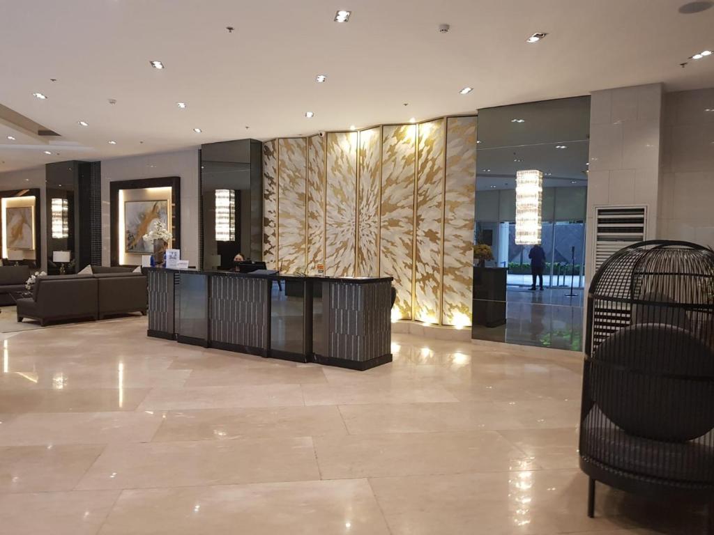 Comfortable 1-bedroom unit with balcony at Fame Residences Condominium