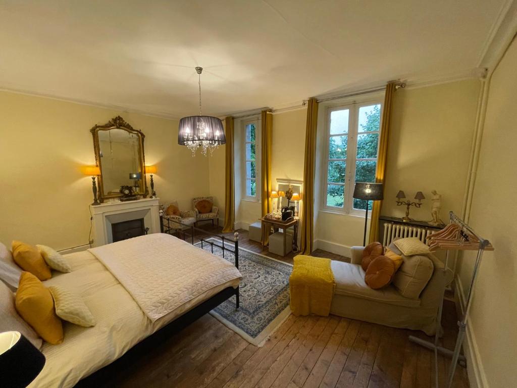 Posteľ alebo postele v izbe v ubytovaní Chateau du Grand Lucay