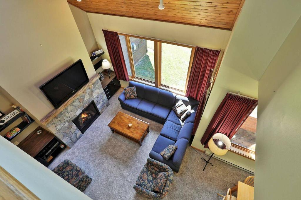 Highridge F1 Premier Resort Condo Two bedroom with Loft, Killington