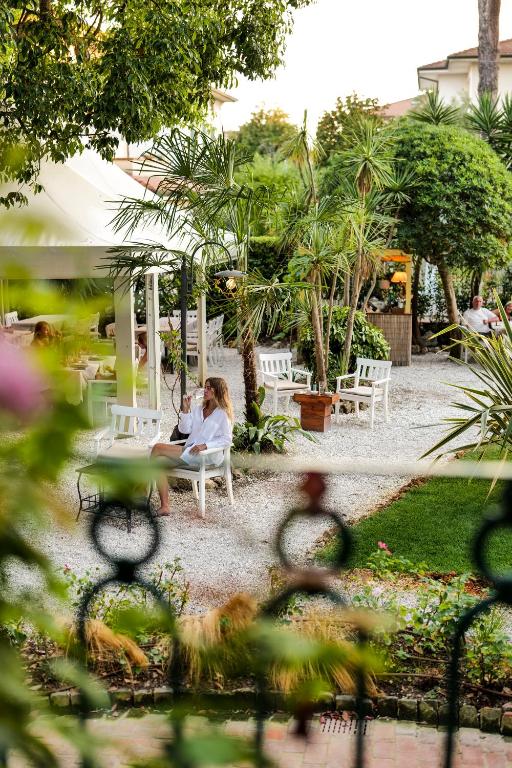 Zahrada ubytování Hotel Club i Pini - Residenza d'Epoca in Versilia
