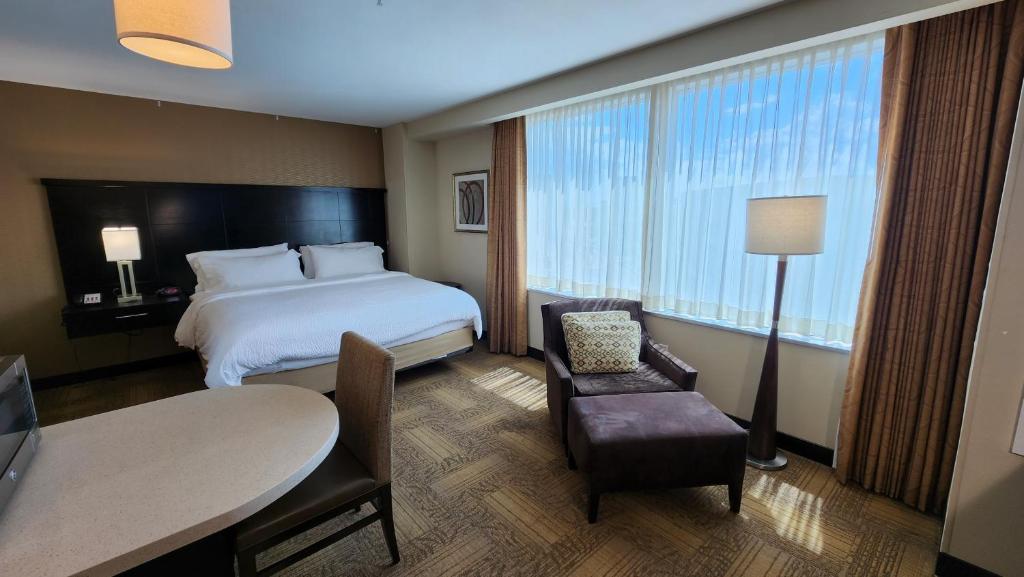 Staybridge Suites Denver Downtown, an IHG Hotel - 