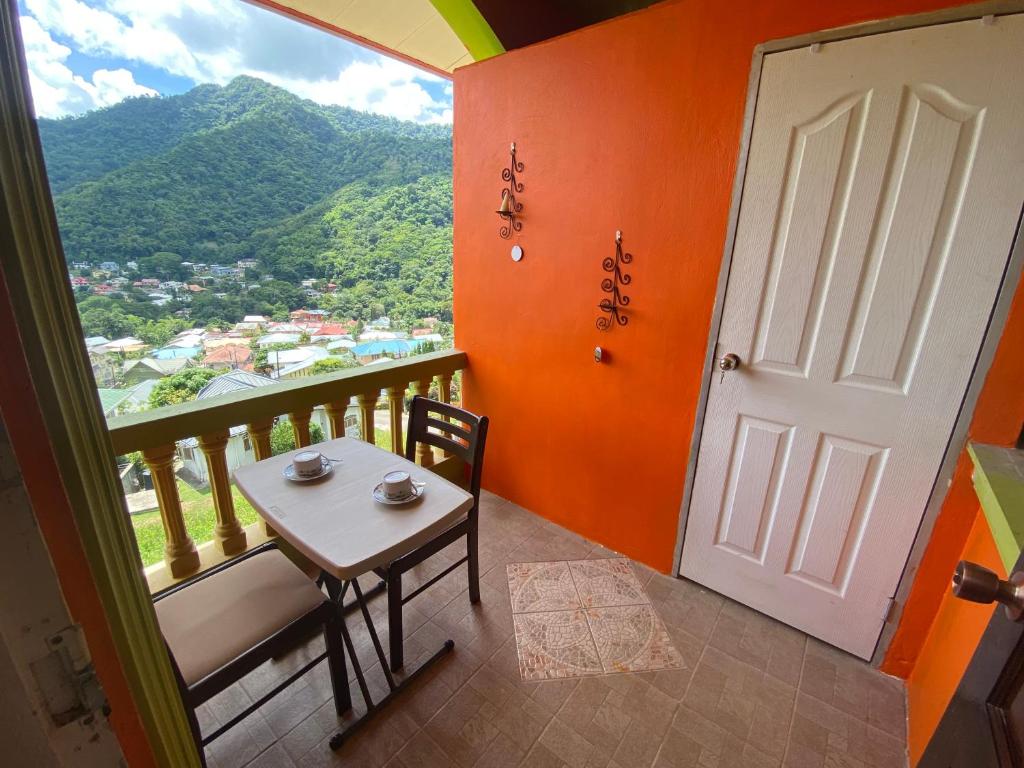 Nespecifikovaný výhled na hory nebo výhled na hory při pohledu z bed and breakfast