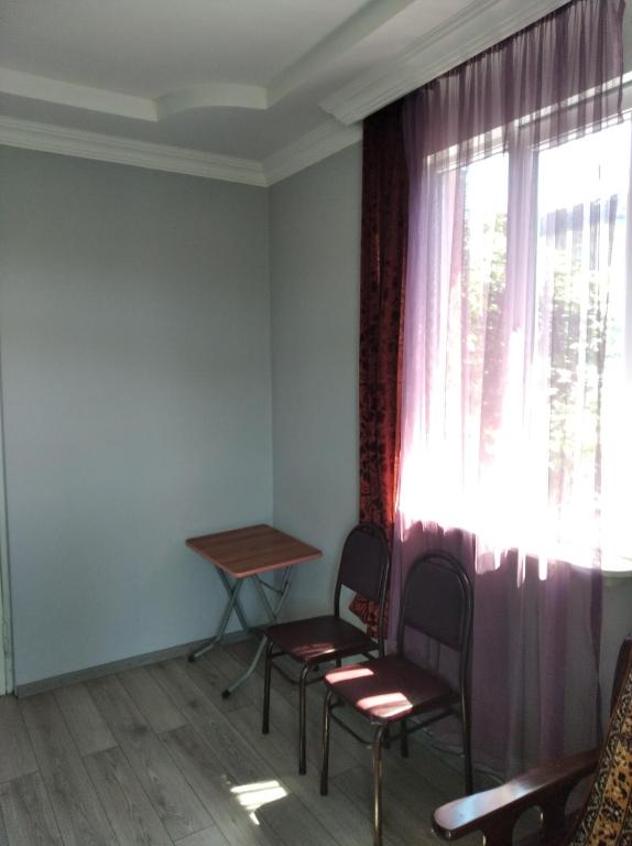 Posezení v ubytování Roin Guest House