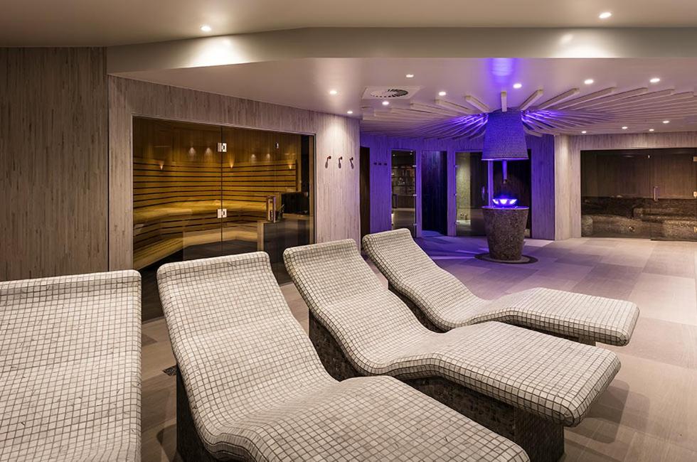 Posezení v ubytování 5 STARS - Luxury Premium WELLNESS RESORT Zlatibor