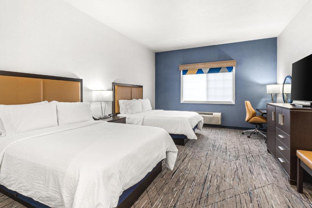Postel nebo postele na pokoji v ubytování Holiday Inn Express Wenatchee by IHG