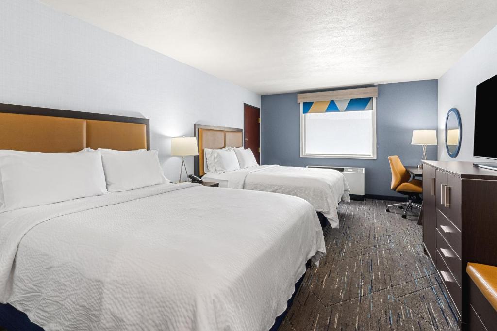Postel nebo postele na pokoji v ubytování Holiday Inn Express Wenatchee by IHG