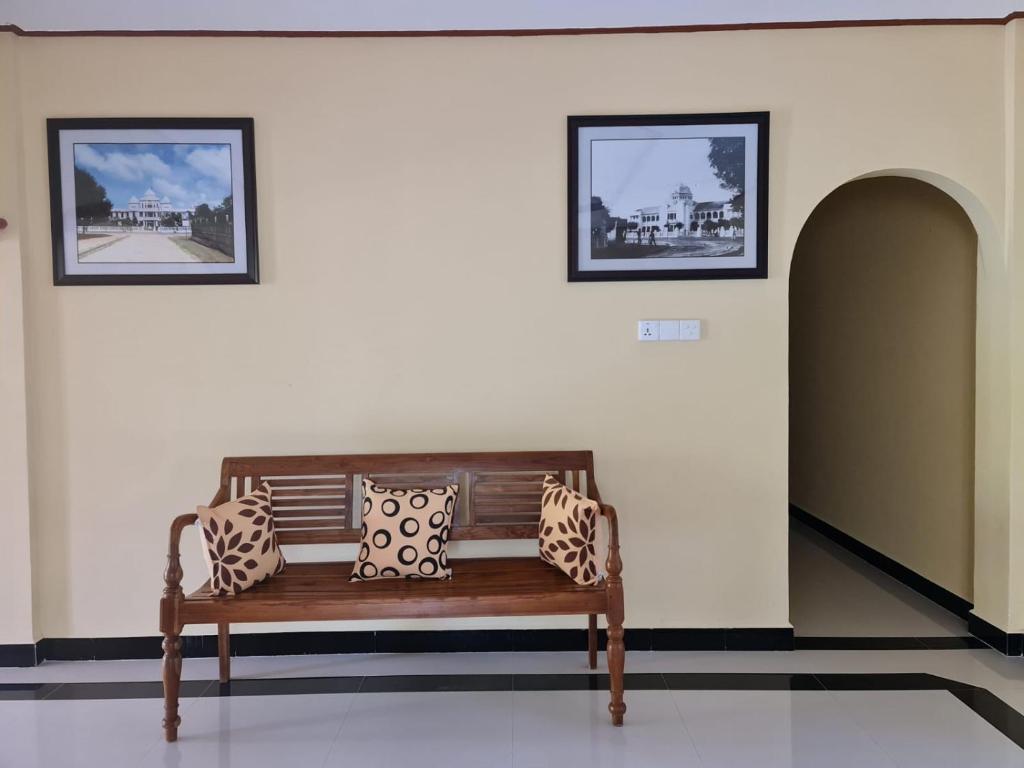 Posezení v ubytování Nalluran illam - 2 bed room