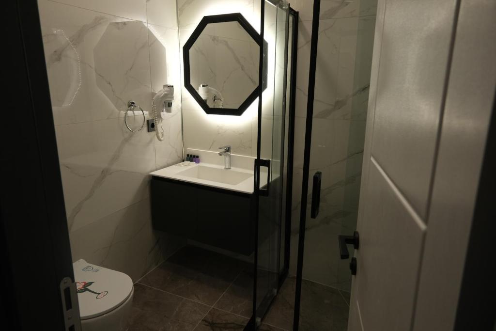 The Pearl Airport Hotel - 4