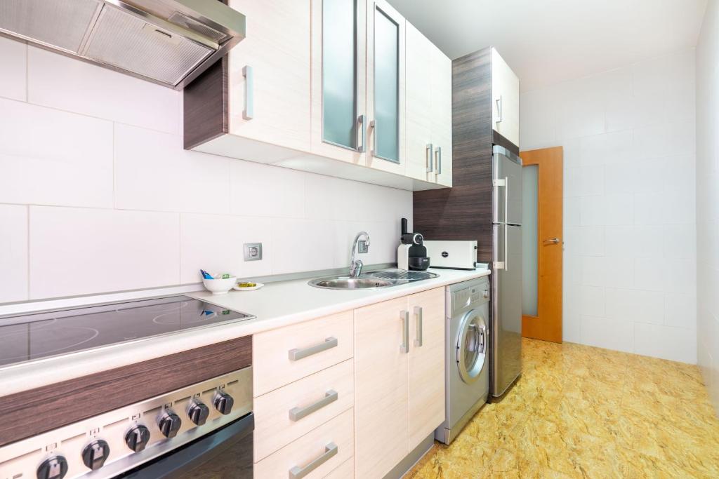 Be Free Arco Almeria - Apartamento De Dos Dormitorios