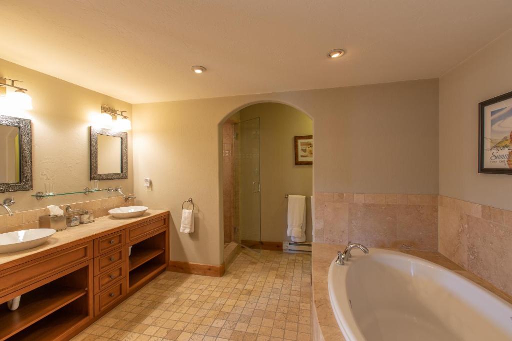 Nordic Inn - King Suite Con Balcone
