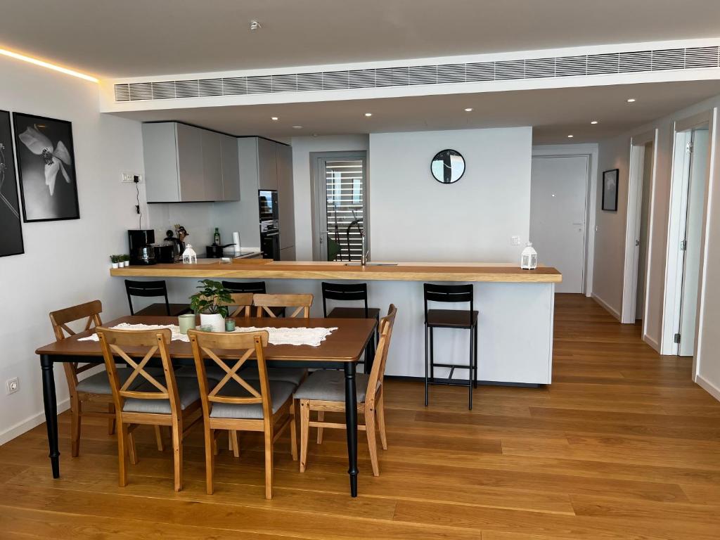 Zdjęcie z galerii obiektu The wave collection sea view 2 bedrooms w Maladze