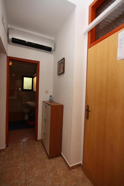 Fotografie z fotogalerie ubytování Apartments and rooms by the sea Supetarska Draga - Gonar, Rab - 2002 v destinaci Supetarska Draga