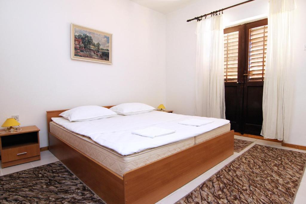 Zdjęcie z galerii obiektu Apartment Pag 4119d w mieście Pag