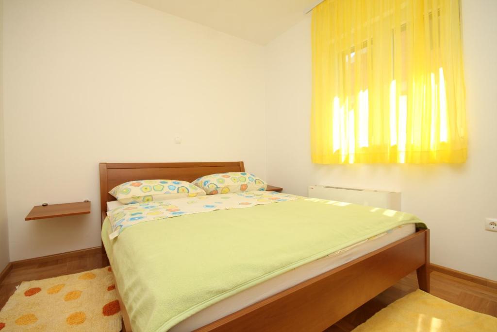 Fotografia z galérie ubytovania Apartments with a parking space Makarska - 3751 v destinácii Makarska