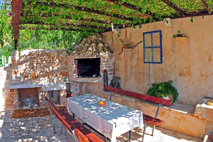 Televízia a/alebo spoločenská miestnosť v ubytovaní Seaside secluded apartments Cove Tvrdni Dolac, Hvar - 4008