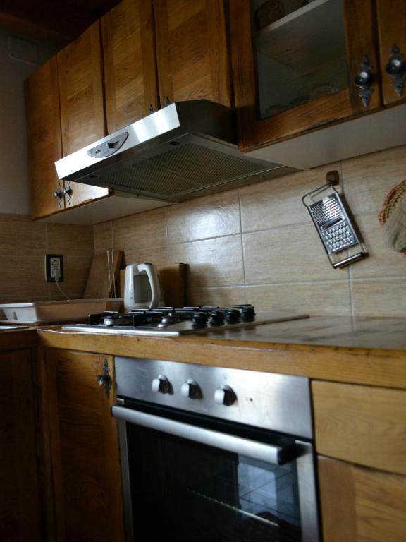 Kuchnia lub aneks kuchenny w obiekcie Apartments by the sea Stara Novalja, Pag - 4106