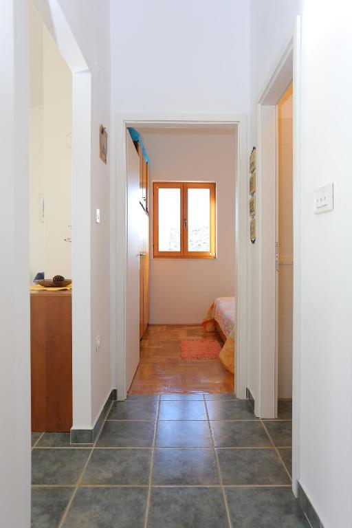 Fotografia z galérie ubytovania Apartments by the sea Sevid, Trogir - 2044 v Sevide