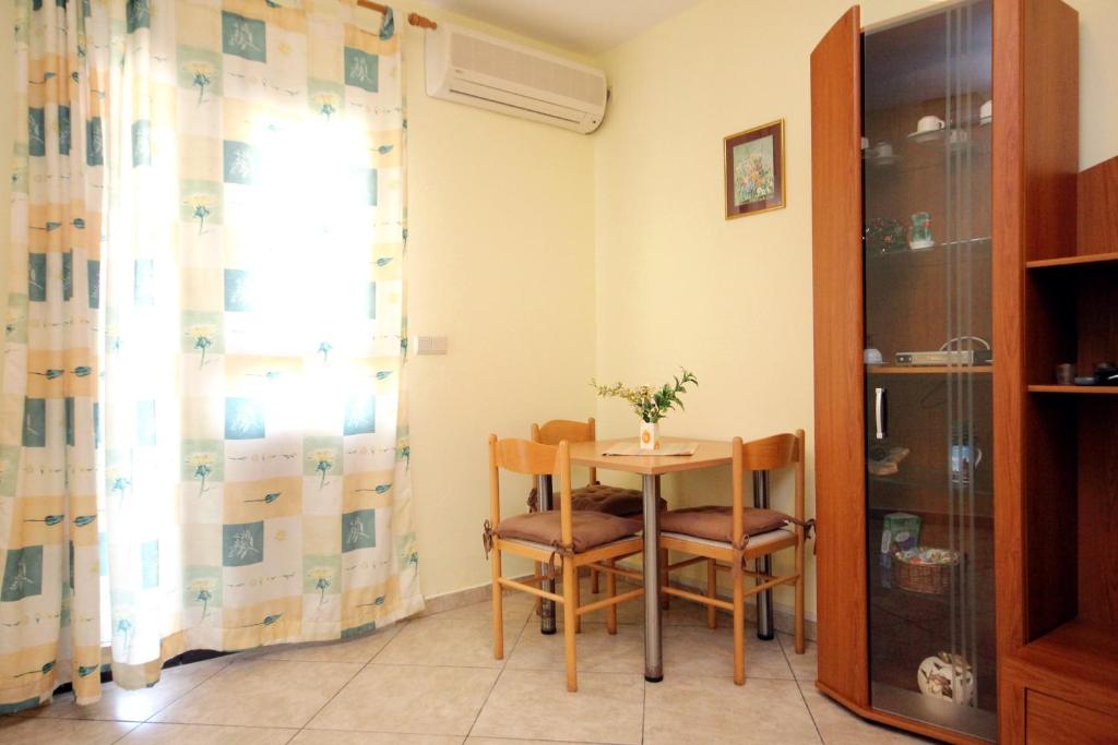 Fotografia z galérie ubytovania Apartments by the sea Srebreno, Dubrovnik - 2146 v Mlini