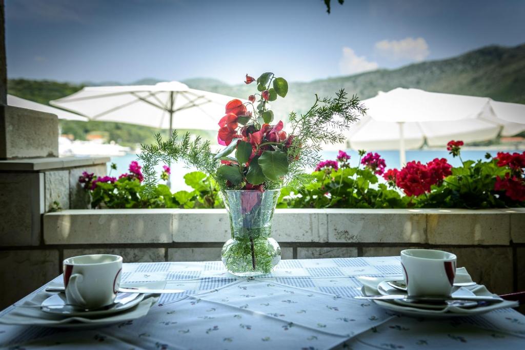 Zdjęcie z galerii obiektu Apartments and rooms by the sea Zaton Veliki, Dubrovnik - 2110 w mieście Zaton
