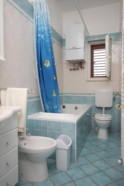 Fotografia z galérie ubytovania Family friendly apartments with a swimming pool Manjadvorci, Marcana - 2209 v destinácii Barban