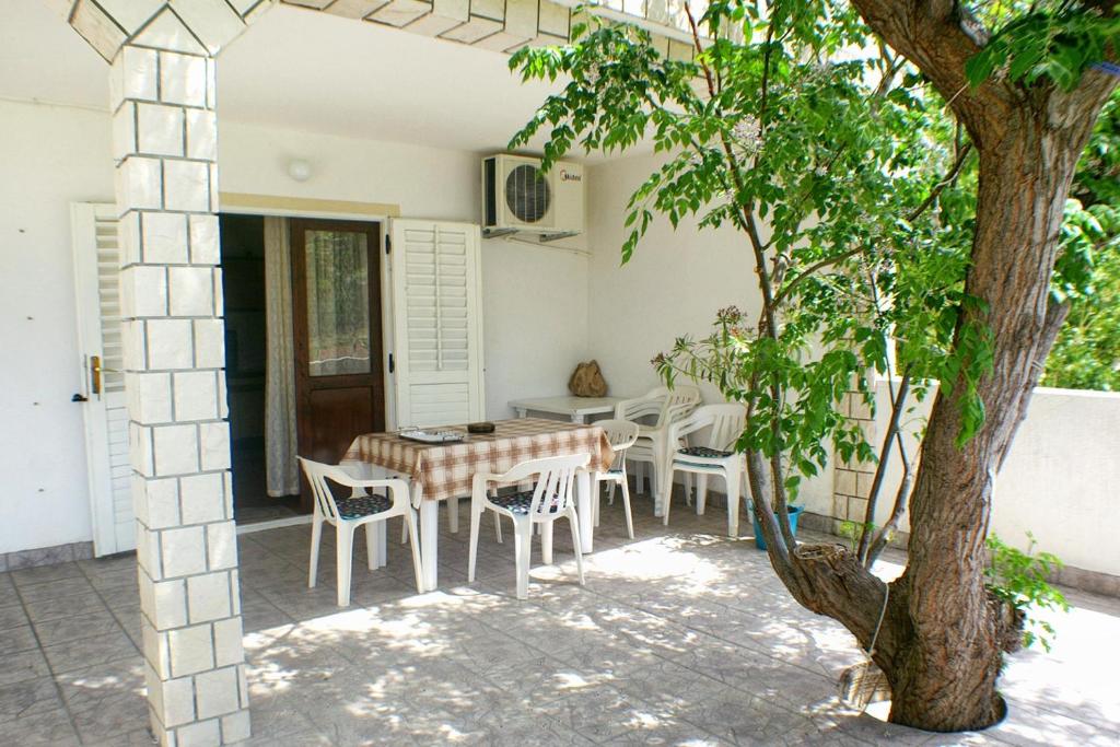 Fotografia z galérie ubytovania Apartments with a parking space Metajna, Pag - 4116 v destinácii Zubovići