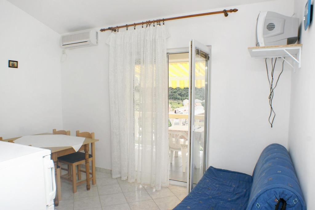 Fotografia z galérie ubytovania Apartments with a parking space Metajna, Pag - 4116 v destinácii Zubovići