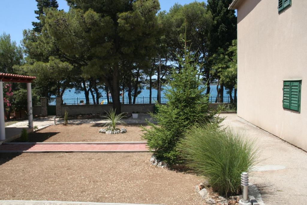 Fotografie z fotogalerie ubytování Apartments by the sea Brodarica, Sibenik - 4241 v destinaci Brodarica