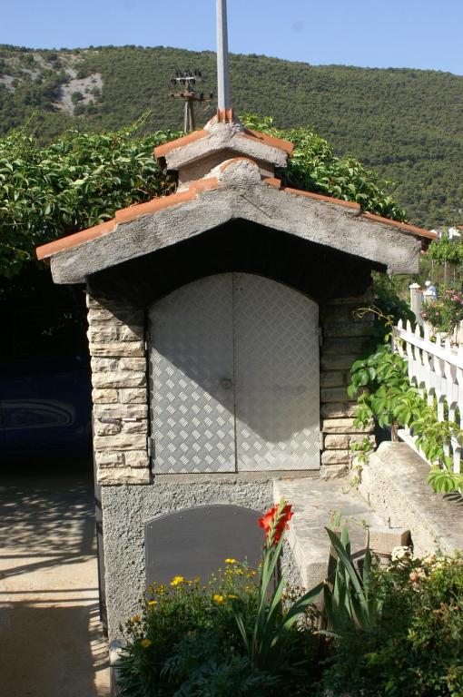 Nespecifikovaný výhled na hory nebo výhled na hory při pohledu z apartmánu