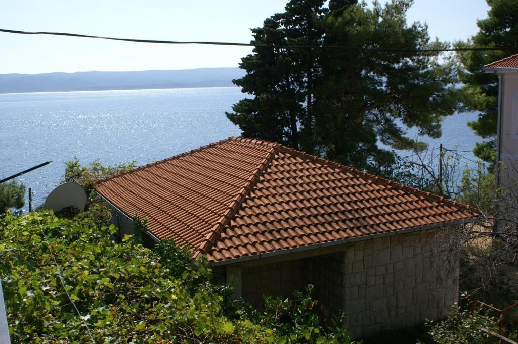 Fotografia z galérie ubytovania Seaside holiday house Pisak, Omis - 4280 v Pisaku