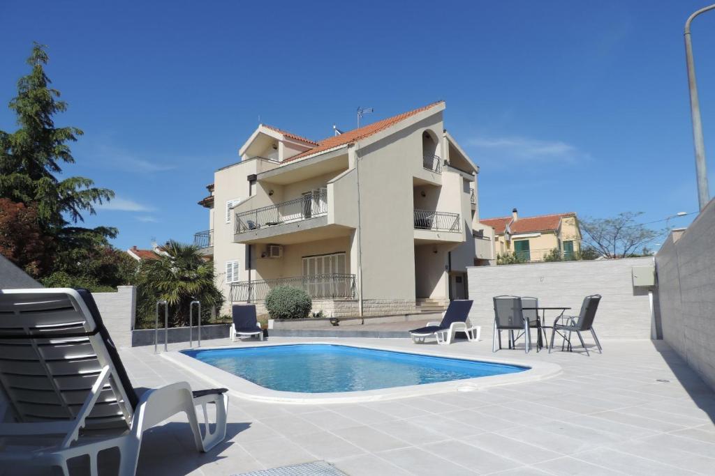 Fotografie z fotogalerie ubytování Seaside apartments with a swimming pool Brodarica, Sibenik - 4249 v destinaci Brodarica
