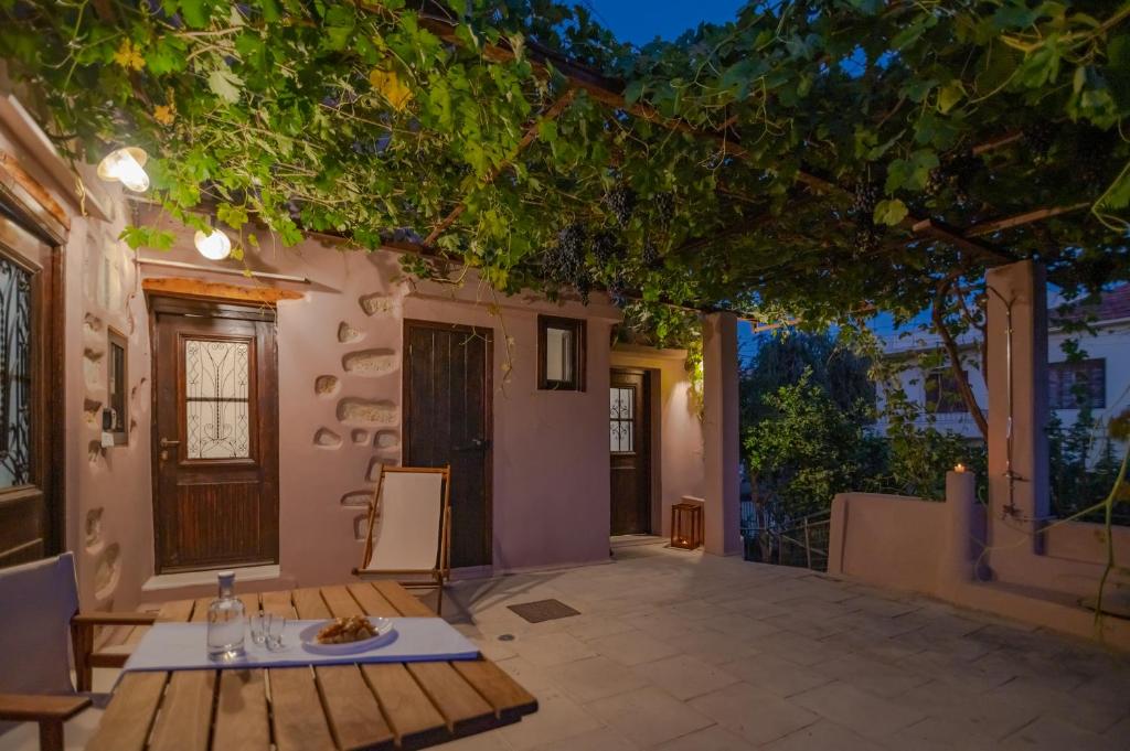 Marthas DeLight Rooms - 15