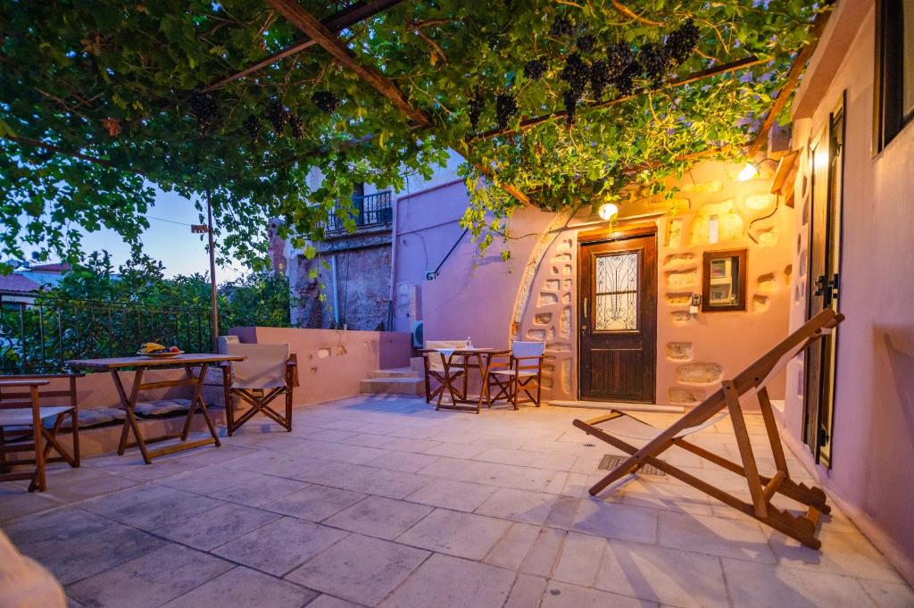 Marthas DeLight Rooms - 18