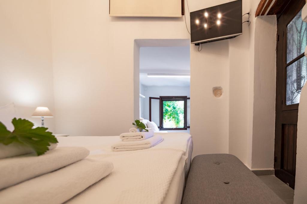 Marthas DeLight Rooms - 6