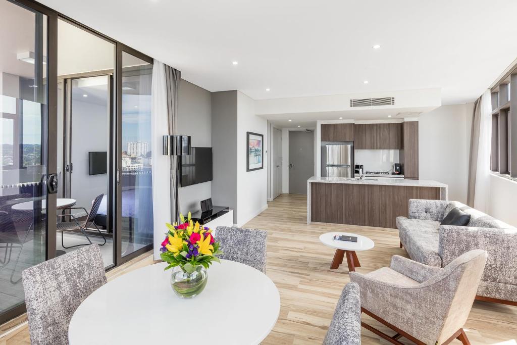Meriton Suites Church Street, Parramatta - Resim 6