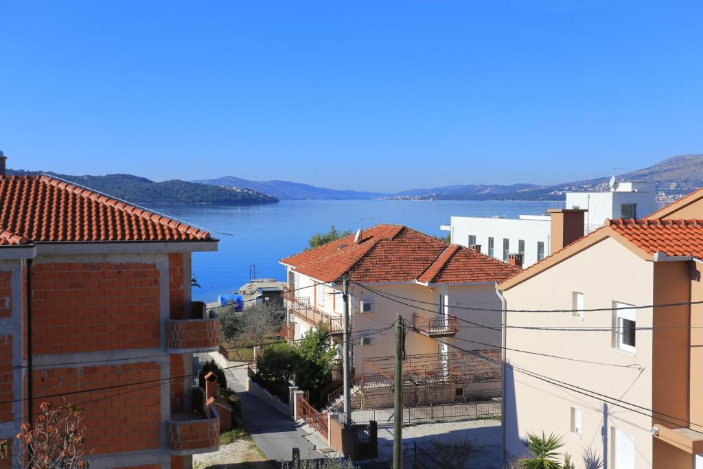 Fotografia z galérie ubytovania Apartments by the sea Okrug Gornji, Ciovo - 1073 v Trogiri