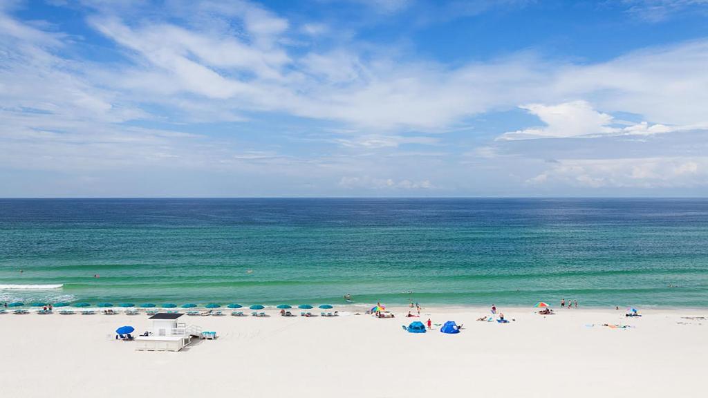 Holiday Inn Express & Suites Panama City Beach - Beachfront by IHG photo