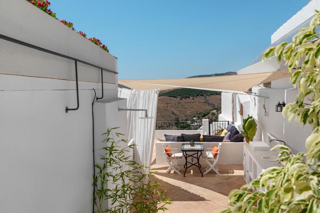Balkon lub taras w obiekcie La AMARA Maha - en el casco antiguo de Frigiliana